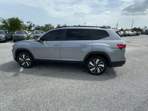 Used 2024 Volkswagen Atlas SE FWD image 5