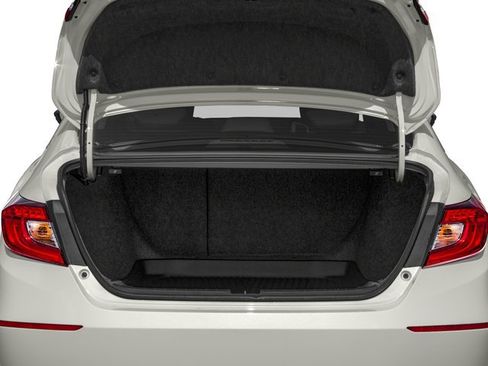 Used 2018 Honda Accord EX-L image 12
