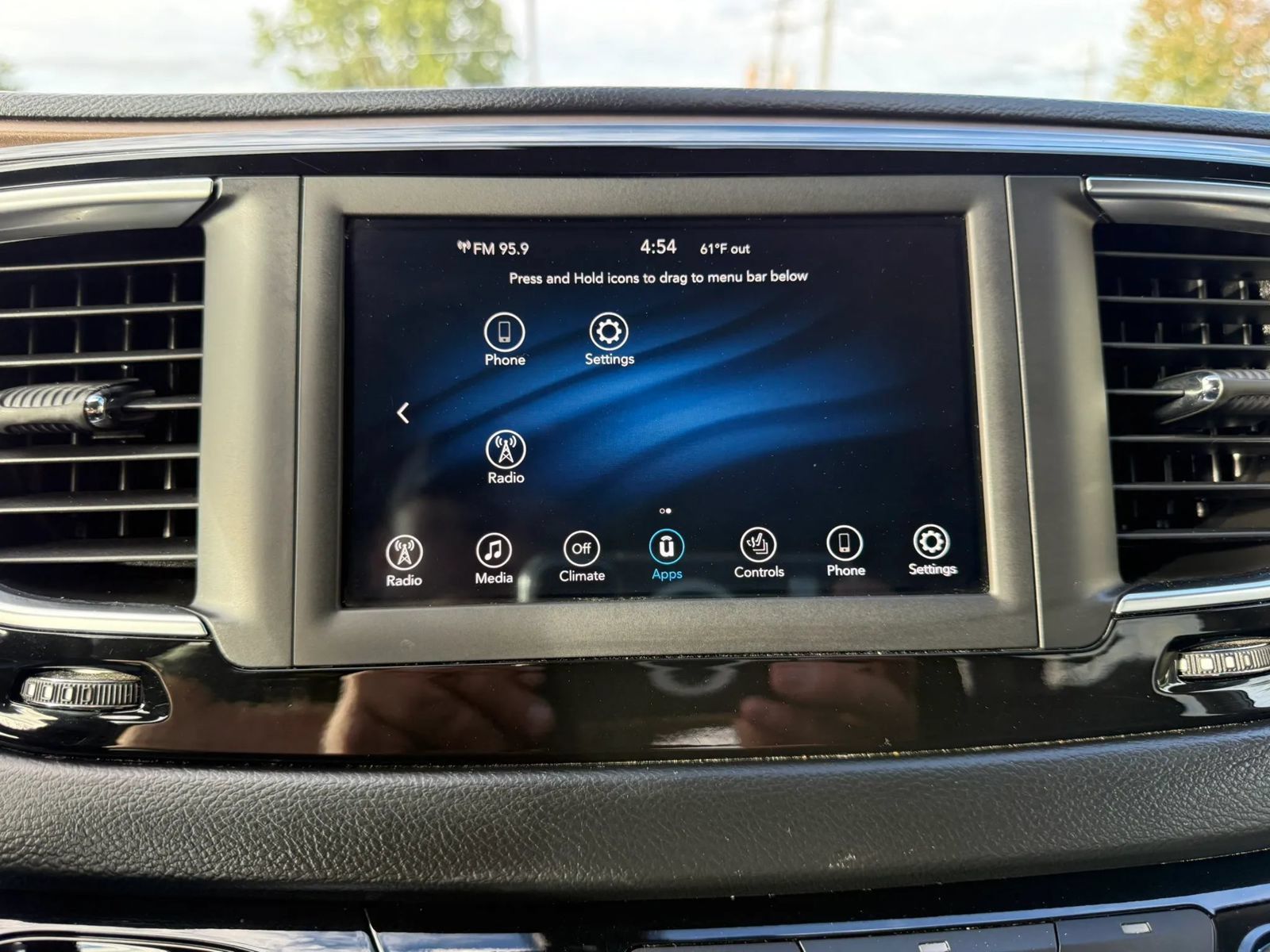 Used 2019 Chrysler Pacifica Touring-L FWD image 33