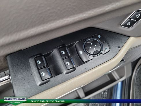 Certified 2019 Ford Expedition XLT w/ Equipment Group 201A image 30