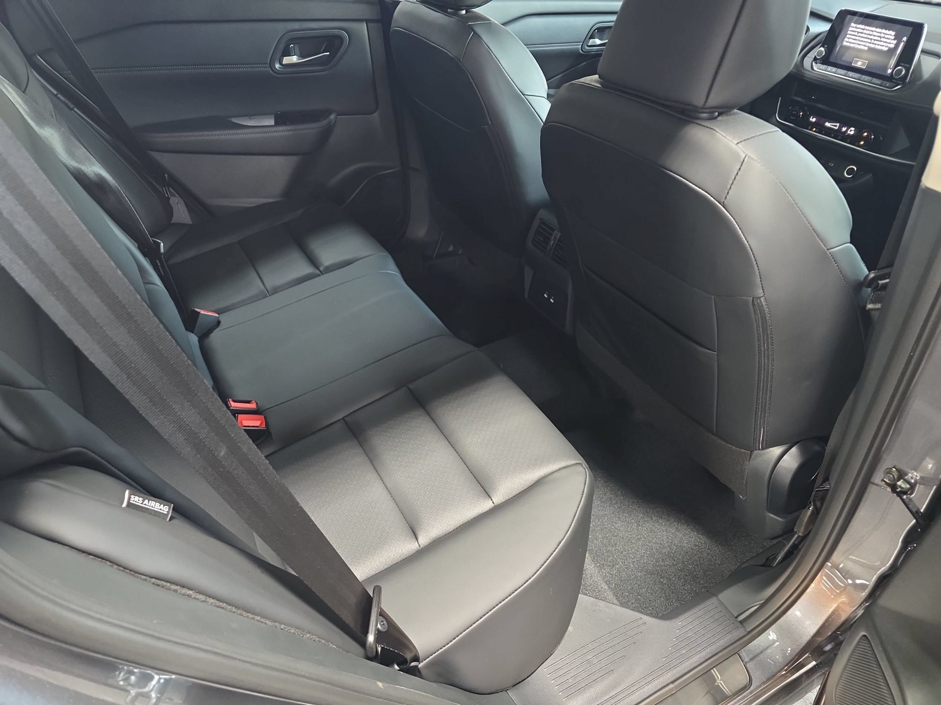 New 2026 Nissan Rogue Dark Armor AWD/4WD image 11