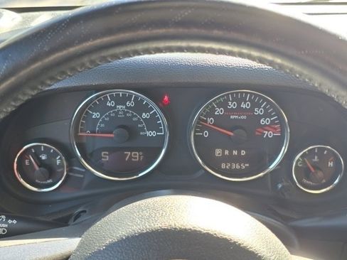 Used 2017 Jeep Wrangler Unlimited Rubicon image 35