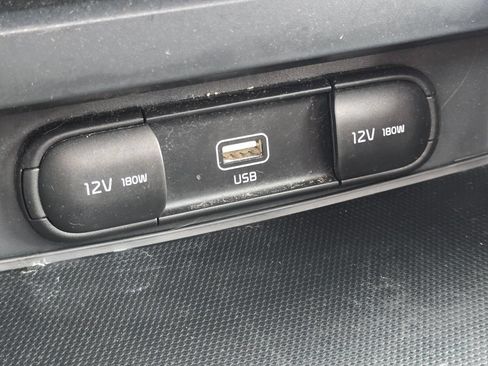 Used 2021 Kia Soul GT-Line FWD image 6