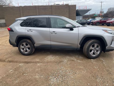 Used 2025 Toyota RAV4 XLE image 18