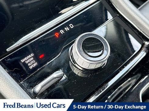 Used 2023 Jeep Grand Cherokee L Limited w/ Black Appearance Package AWD/4WD image 19