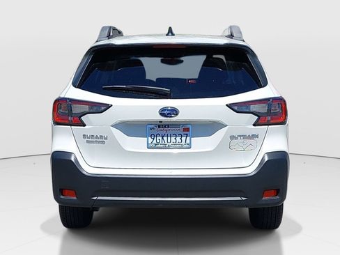 Used 2023 Subaru Outback Premium image 6