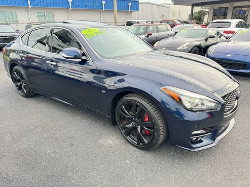 Used 2016 INFINITI Q70 3.7 w/ Sport Package image 12