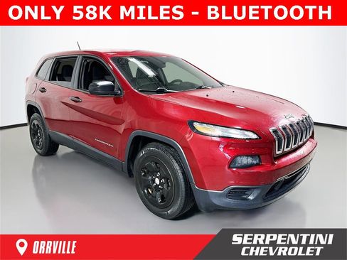 Used 2014 Jeep Cherokee Sport image 1