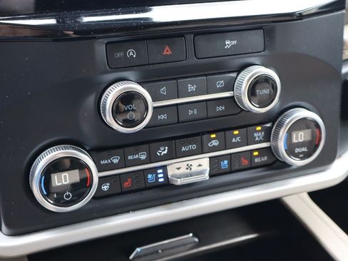 Used 2024 Ford Expedition Max Limited RWD image 26