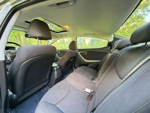 Used 2016 Hyundai Elantra Value Edition FWD image 8