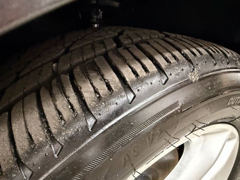 Used 2016 Ford Fusion Energi Titanium image 9