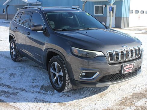 Used 2019 Jeep Cherokee Limited image 4