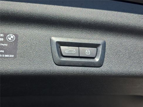 Used 2025 BMW X1 xDrive28i image 10