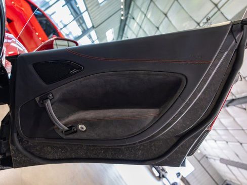 Used 2023 Maserati MC20 Coupe image 34