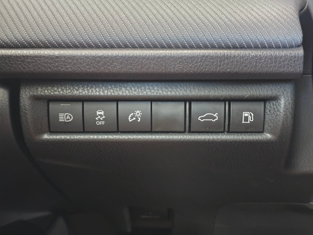 Used 2025 Toyota Camry SE FWD image 23