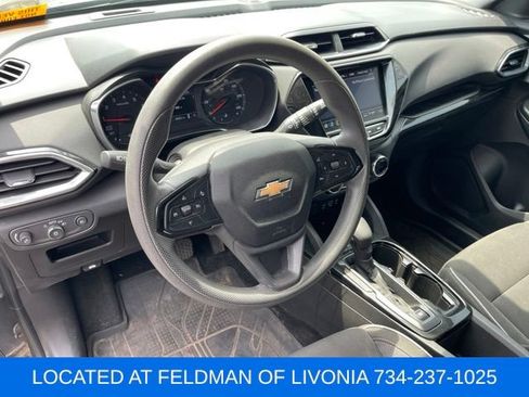 Used 2021 Chevrolet TrailBlazer LT w/ Convenience Package FWD image 7