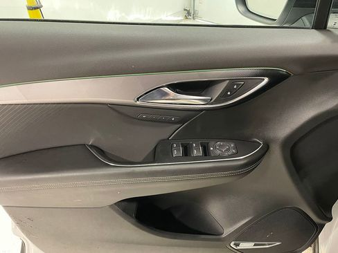 Used 2025 Buick Envision Sport Touring image 22