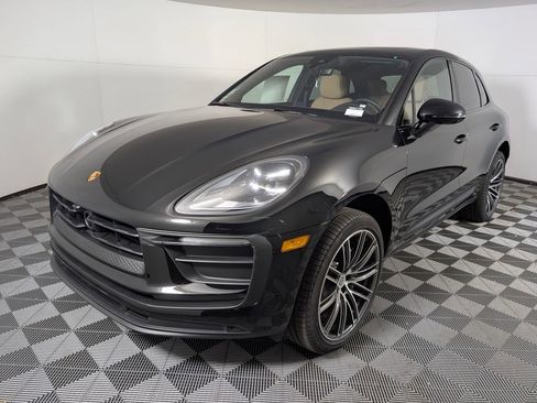 New 2026 Porsche Macan image 1