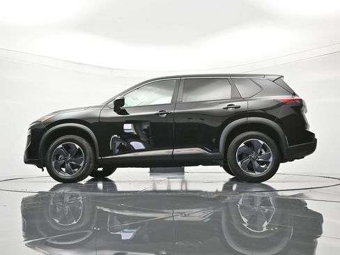 Certified 2024 Nissan Rogue SV FWD image 42