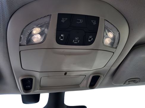 Used 2021 Chrysler Pacifica Limited w/ Premium & Safety Sphere Group AWD/4WD image 10