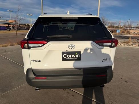 Used 2025 Toyota RAV4 XLE image 7