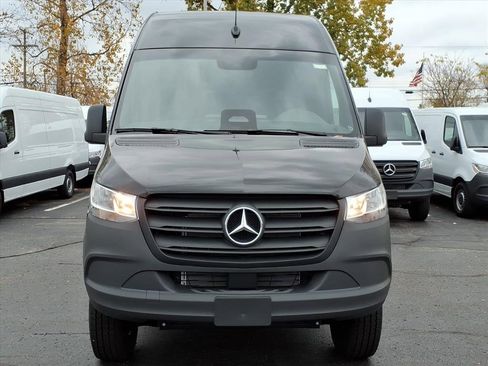 New 2025 Mercedes-Benz Sprinter 2500 image 8