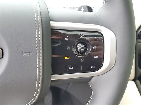 New 2025 Nissan Armada Platinum Reserve image 11