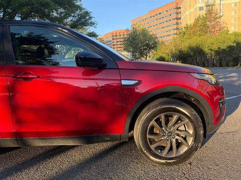 Used 2018 Land Rover Discovery Sport HSE AWD/4WD image 6
