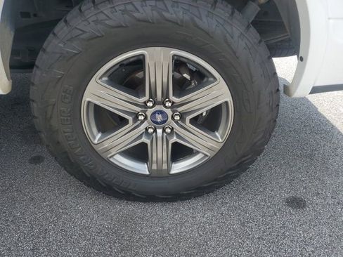Used 2020 Ford F150 Lariat w/ Equipment Group 502A Luxury AWD/4WD image 7