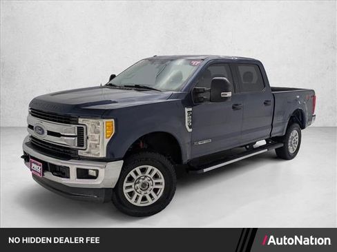 Used 2017 Ford F250 XLT w/ XLT Value Package AWD/4WD image 1