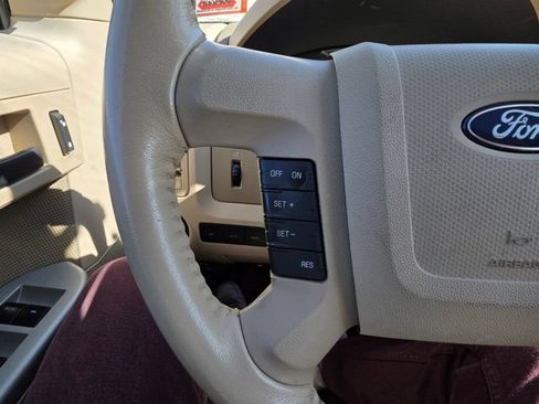 Used 2010 Ford Escape XLT FWD image 22