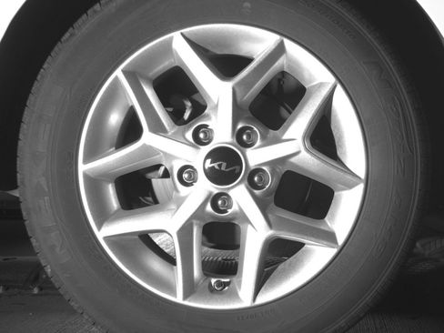 Used 2025 Kia Soul LX w/ LX Technology Package FWD image 18