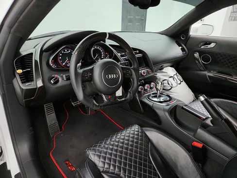 Used 2014 Audi R8 V10 image 13