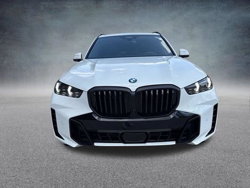 New 2026 BMW X5 xDrive40i w/ M Sport Package AWD/4WD image 8