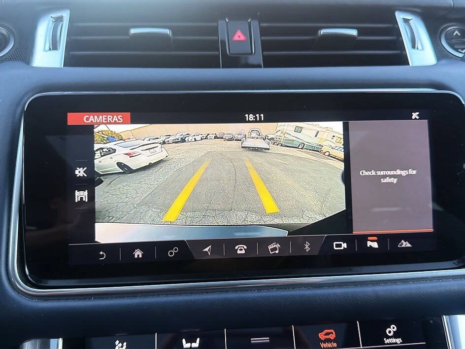 Used 2018 Land Rover Range Rover Sport HSE Dynamic AWD/4WD image 13