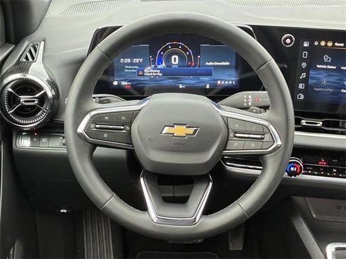 New 2026 Chevrolet Equinox LT image 21