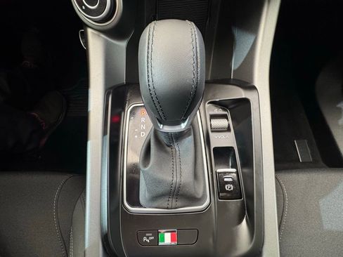 New 2025 Alfa Romeo Tonale Base image 36