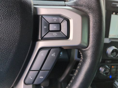 Used 2018 Ford F150 Lariat w/ Equipment Group 502A Luxury AWD/4WD image 26