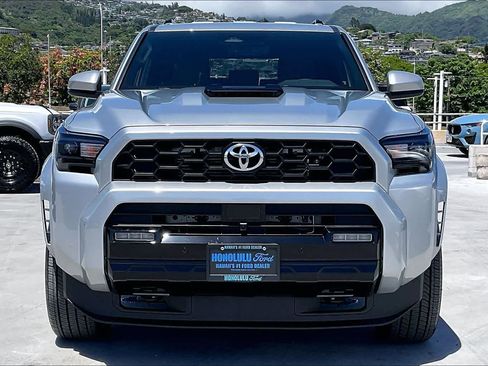 Used 2026 Toyota 4Runner 4WD image 6