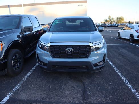 Used 2023 Honda Passport EX-L image 2