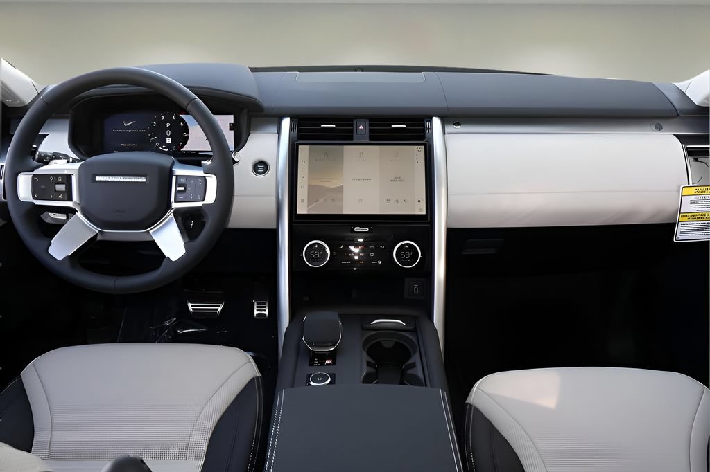 Used 2026 Land Rover Discovery Limited Edition AWD/4WD image 14