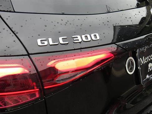Used 2026 Mercedes-Benz GLC 300 4MATIC image 29