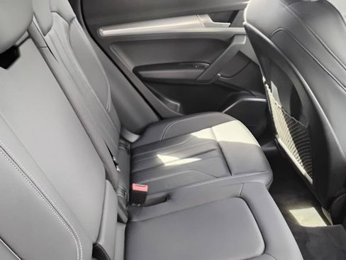 Certified 2025 Audi Q5 2.0T Premium image 24