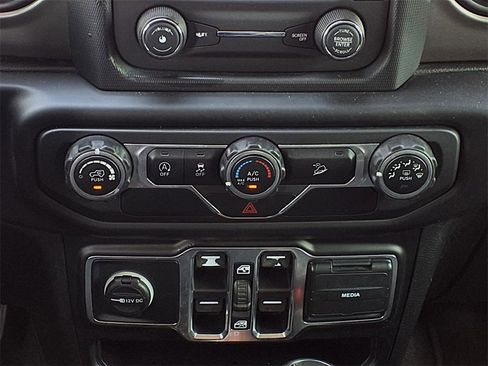 Used 2020 Jeep Wrangler Unlimited Sport S image 15