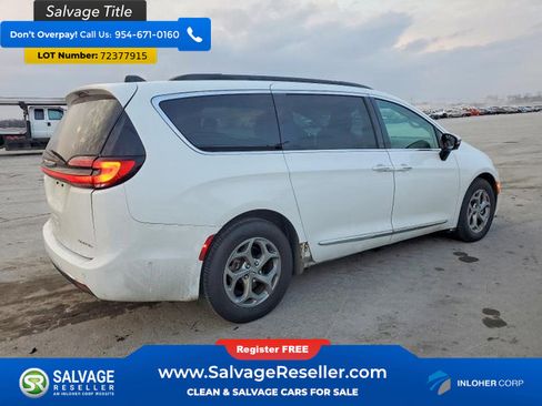 Used 2023 Chrysler Pacifica Limited FWD image 4