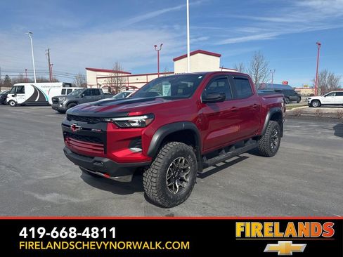 Used 2024 Chevrolet Colorado ZR2 w/ ZR2 Convenience Package III image 1