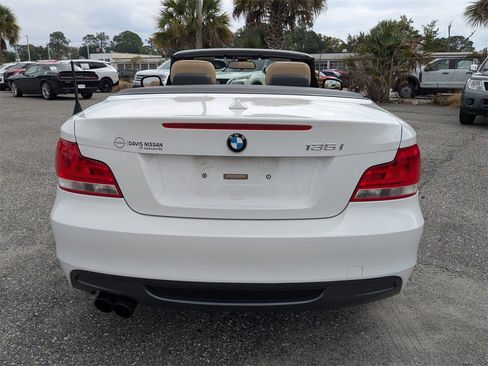 Used 2013 BMW 135i Convertible image 4