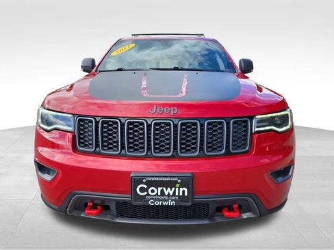 Used 2017 Jeep Grand Cherokee Trailhawk w/ Trailhawk Luxury Group AWD/4WD image 4
