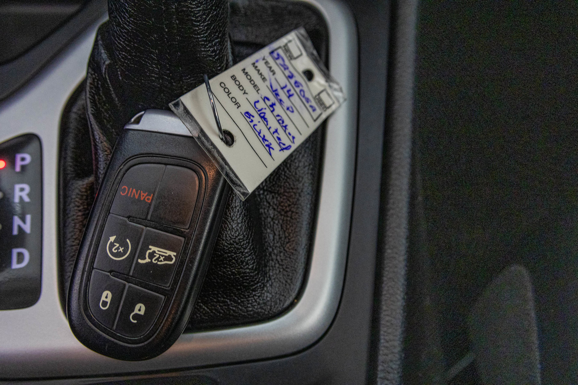 Used 2014 Jeep Cherokee Limited w/ Luxury Group FWD image 28