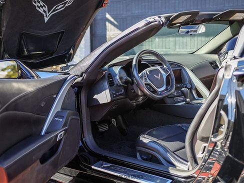 Used 2019 Chevrolet Corvette Z06 RWD image 12